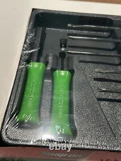 SNAP ON TOOLS SGDXPB90BG 9Pc GREEN Soft Grip Screwdriver & Striking Prybar Set