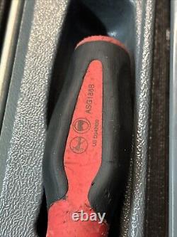 Snap On trim pad tool set 2 piece Set ASG103BR Black & Red